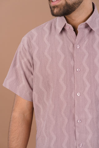 Mauve Wave Men’s Self-Textured Smart-Casual Shirt – Dare & Rise