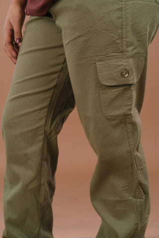 Olive Green Women’s Premium Micro-Corduroy Lifestyle Cargos – Dare & Rise
