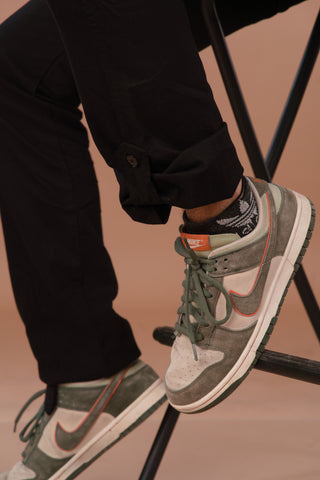 Pure Black Men’s Premium Micro-Corduroy Lifestyle Trousers – Dare & Rise