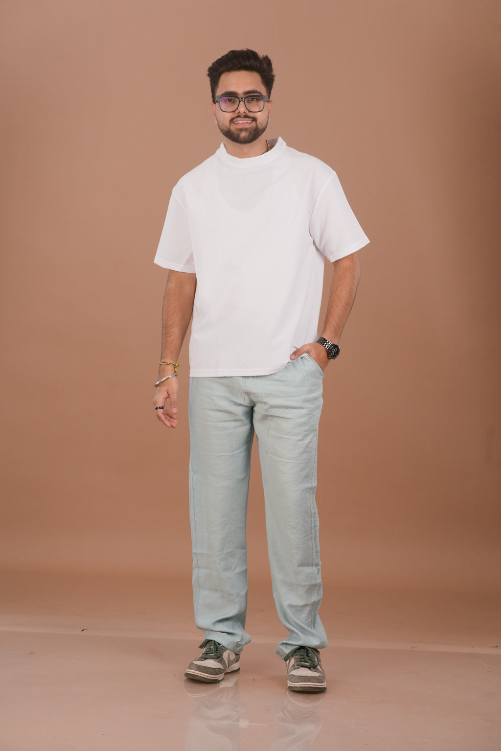 Cloud Dancer White Men’s Jacquard Self-Textured T-Shirt – Dare & Rise