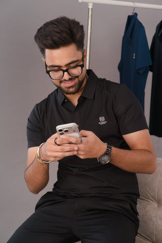 Onyx Black Men’s Seamless Performance Polo – Dare & Rise