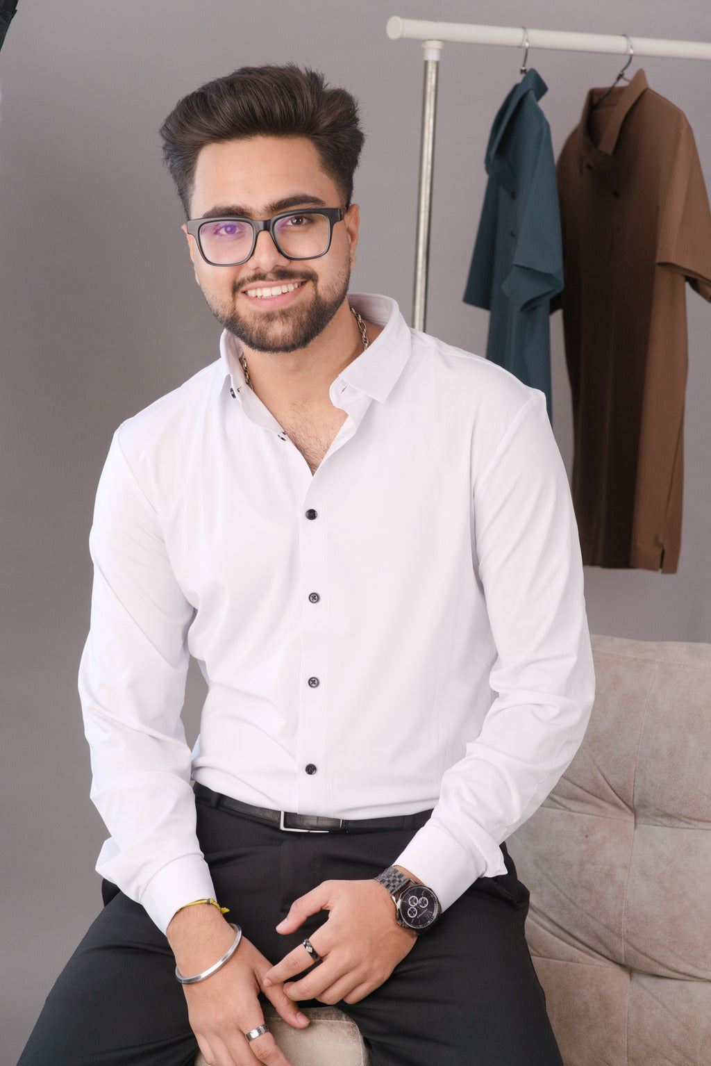 Arctic White Men’s Stitch-less Seamless Smart Tech Shirt – Dare & Rise