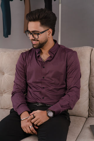 Deep Plum Men’s Stitch-less Seamless Smart Tech Shirt – Dare & Rise