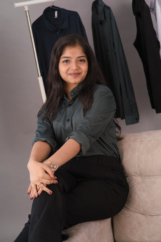 Sage Gunmetal grey Women’s Seamless Ultra-Soft Tech Shirt – Dare & Rise